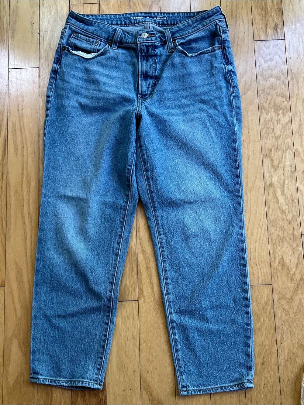 Old Navy OG Straight Women’s Jeans in Medium Blue Wash